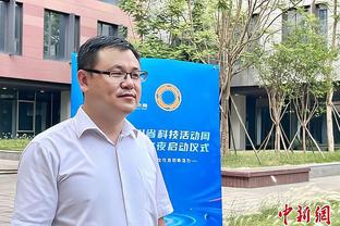 前曼联球员曾被称为下一个吉格斯，现个人手表公司年赚500万镑